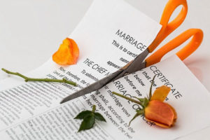 Jak skutecznie podzielić majątek po rozwodzie?